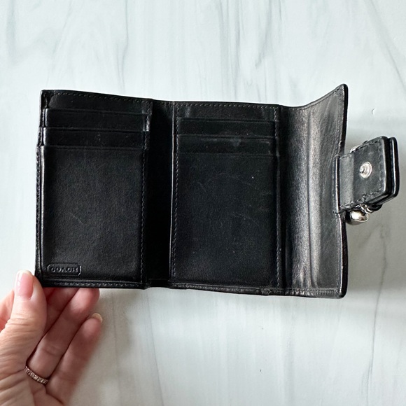 Coach Mini Signature SOHO Canvas Leather Bifold Buckle Black and Gray Wallet - Picture 6 of 8